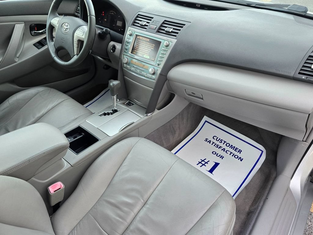Used 2007 Toyota Camry Hybrid w/ Leather Pkg FWD image 19