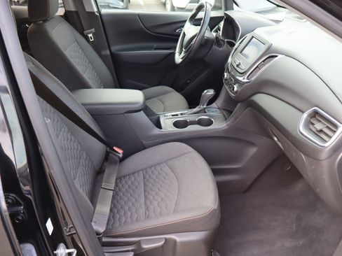 Used 2021 Chevrolet Equinox LT image 36
