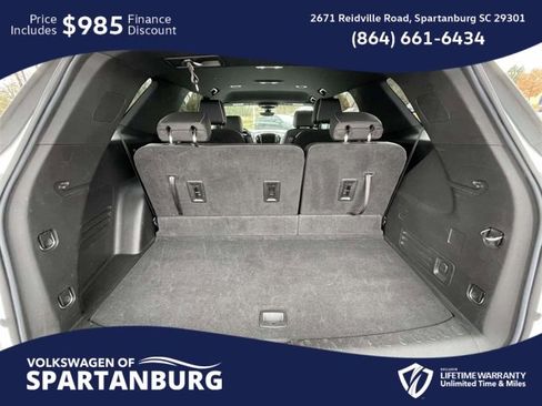 Used 2023 Chevrolet Traverse Premier image 9