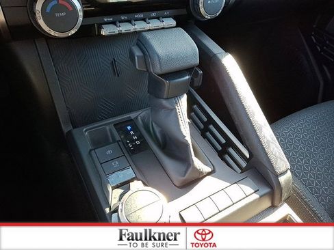 Certified 2025 Toyota 4Runner SR5 AWD/4WD image 12