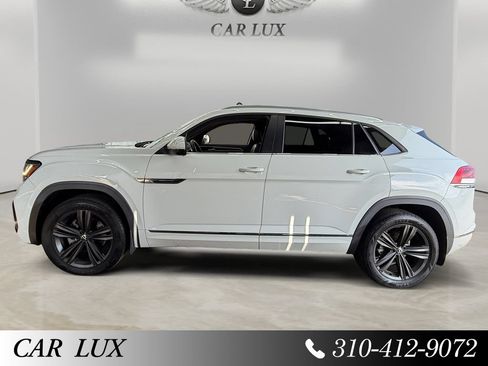 Used 2021 Volkswagen Atlas Cross Sport SE FWD image 2