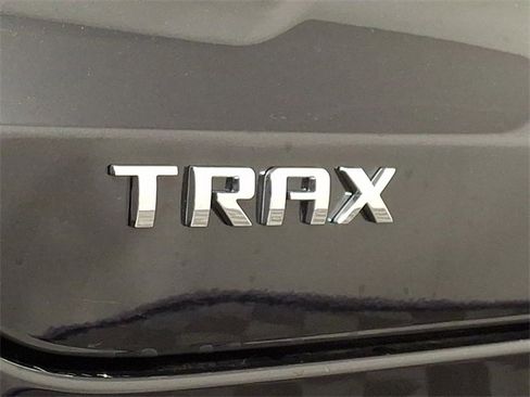 Used 2025 Chevrolet Trax ACTIV w/ Driver Confidence Package image 30
