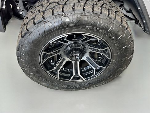 Used 2022 Jeep Gladiator Rubicon w/ LED Lighting Group image 14