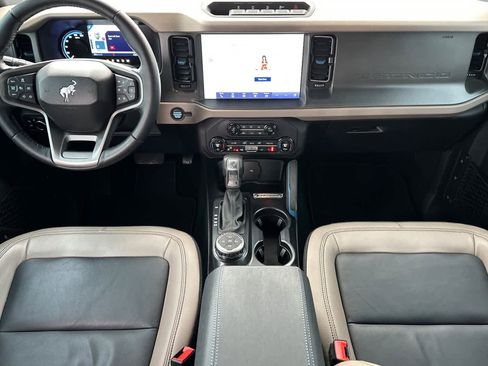 Used 2024 Ford Bronco Wildtrak image 3