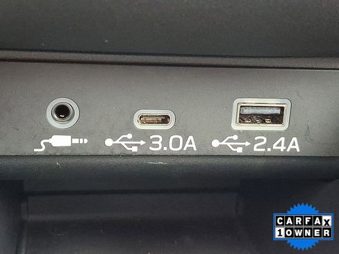 Certified 2025 Subaru Legacy Limited image 37