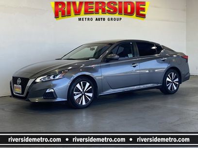 Certified 2021 Nissan Altima 2.5 SV w/ SV Premium Package