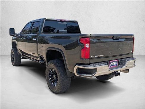 Used 2022 Chevrolet Silverado 2500 LTZ AWD/4WD image 7
