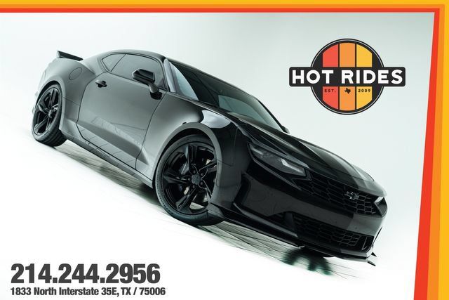 Used 2021 Chevrolet Camaro LT RWD image 1