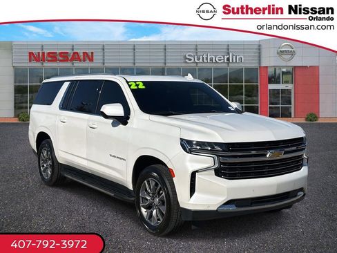 Used 2022 Chevrolet Suburban LT image 1