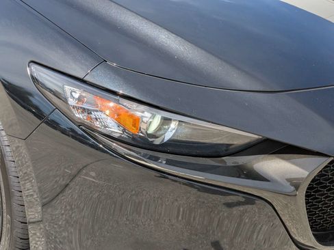 Used 2024 MAZDA MAZDA3 s FWD image 10