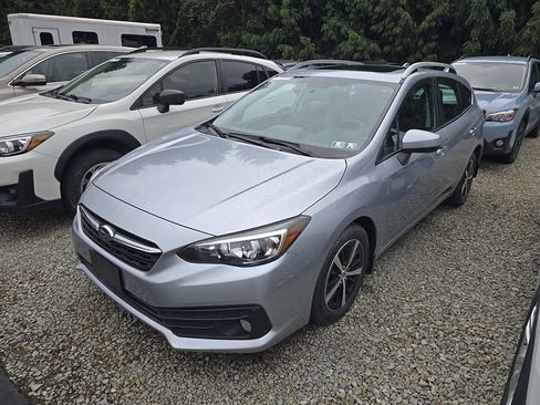 Used 2022 Subaru Impreza 2.0i Premium w/ Popular Package #2 AWD/4WD image 1