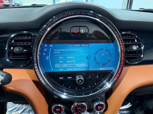 Used 2023 MINI Cooper S w/ Signature Upholstery Package image 40