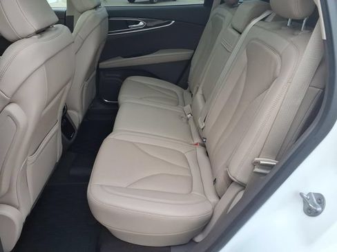 Used 2022 Lincoln Nautilus Reserve AWD/4WD image 13