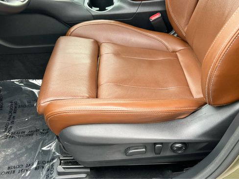 Used 2023 Subaru Outback Touring image 21