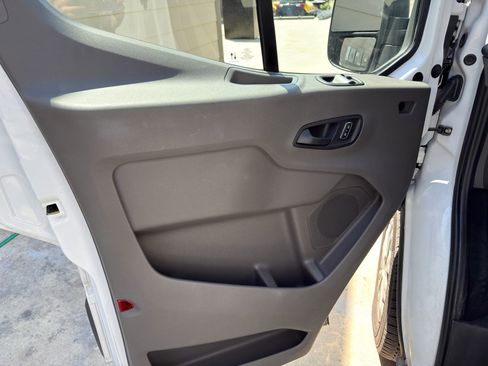 Used 2023 Ford Transit 350 XLT image 25