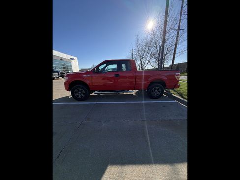 Used 2012 Ford F150 STX w/ STX Decor Pkg image 2