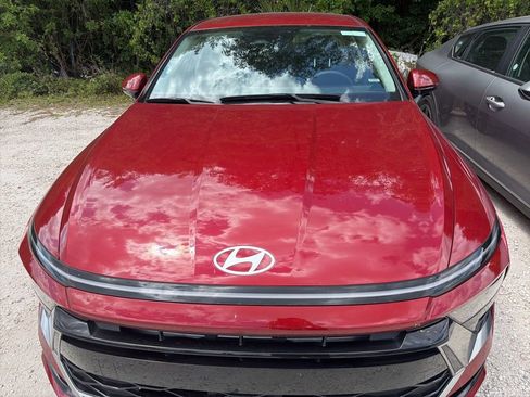 Used 2025 Hyundai Sonata SEL FWD image 6