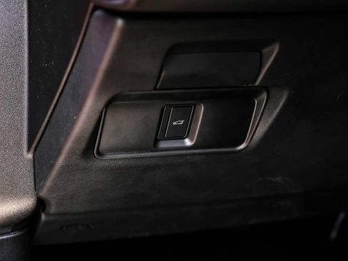 New 2026 Land Rover Discovery Sport Landmark AWD/4WD image 36