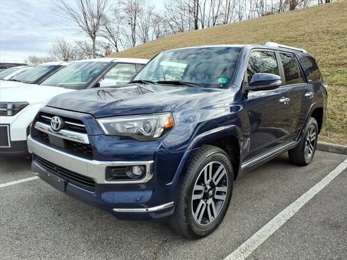 Used 2023 Toyota 4Runner Limited image 2