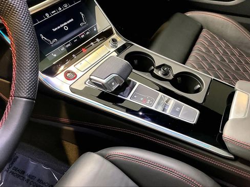 Used 2025 Audi S7 Premium Plus image 16