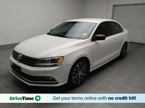 Used 2016 Volkswagen Jetta Sport FWD image 1