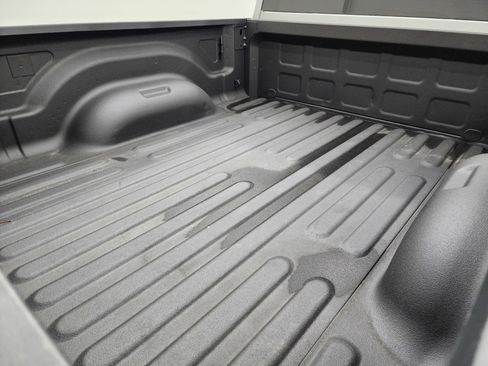 Used 2024 RAM 2500 Big Horn w/ Night Edition image 5