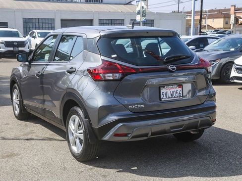 Certified 2025 Nissan Kicks Play S image 6