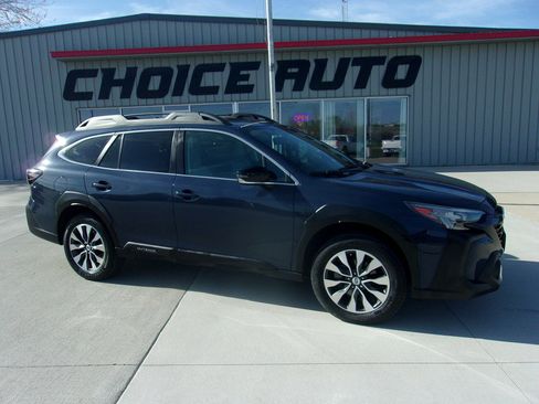 Used 2023 Subaru Outback Limited AWD/4WD image 2