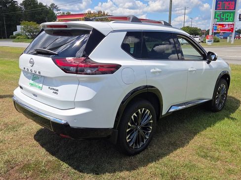 New 2026 Nissan Rogue Platinum AWD/4WD image 11
