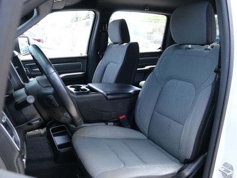 Used 2022 RAM 1500 Big Horn AWD/4WD image 9