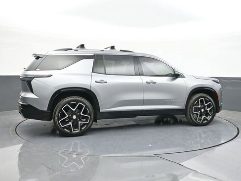 New 2025 Chevrolet Traverse High Country image 15