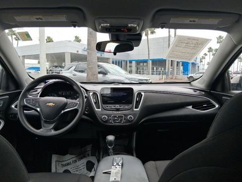 Used 2025 Chevrolet Malibu LS w/ LPO, Floor Liner Package FWD image 12
