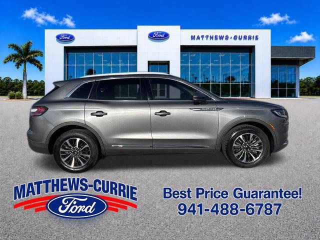 Used 2023 Lincoln Nautilus AWD w/ Premium Package image 3