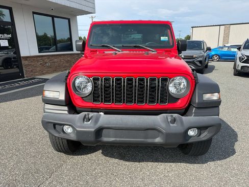 Used 2024 Jeep Wrangler Unlimited Sport AWD/4WD image 12