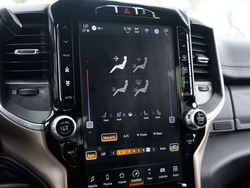 Used 2023 RAM 2500 Laramie image 30