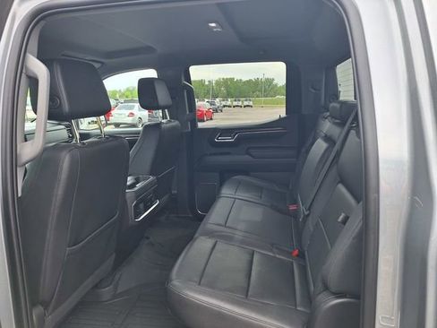 Used 2023 GMC Sierra 1500 SLT w/ SLT Premium Plus Package AWD/4WD image 12