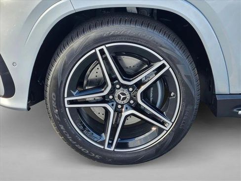 New 2026 Mercedes-Benz GLS 450 4MATIC image 10