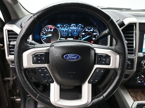 Certified 2018 Ford F250 Lariat w/ Lariat Ultimate Package image 13