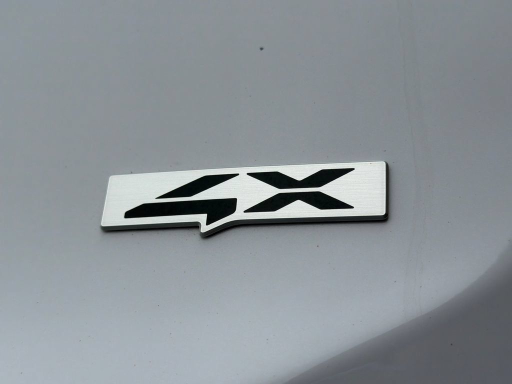 Used 2024 Kia Telluride SX Prestige AWD/4WD image 17