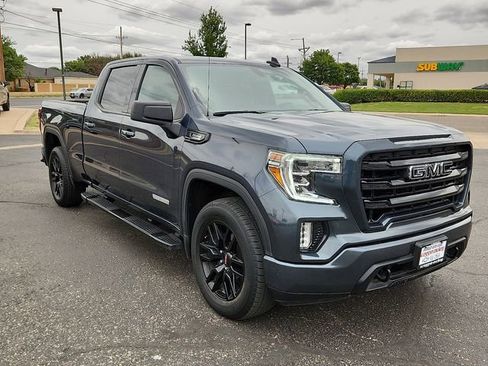 Certified 2022 GMC Sierra 1500 Elevation w/ LPO, Elevation Black Package AWD/4WD image 6