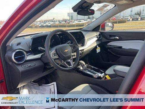 New 2026 Chevrolet Trax LT w/ Driver Confidence Package image 44