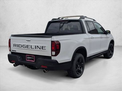 New 2026 Honda Ridgeline Black Edition image 2