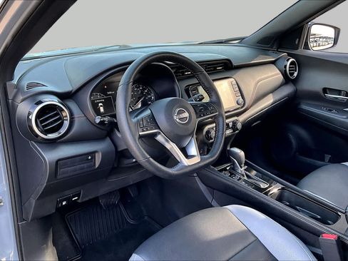 Used 2024 Nissan Kicks SR w/ SR Premium Package FWD image 16
