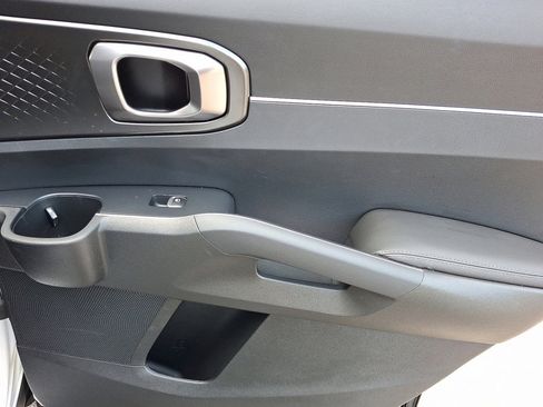 Used 2023 Kia Sorento EX image 14