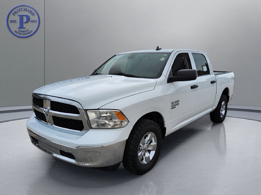 Used 2023 RAM 1500 Classic SLT w/ Electronics Group AWD/4WD image 3