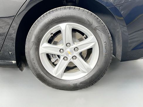 Used 2022 Chevrolet Malibu LS w/ Driver Confidence Package II image 28