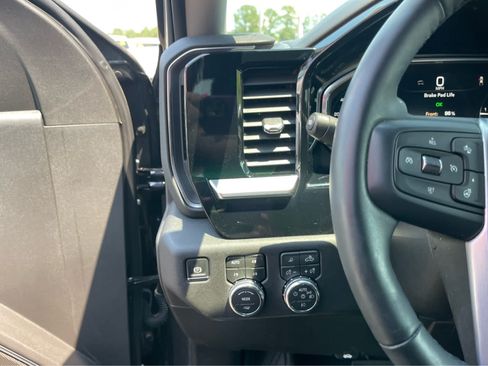 Used 2026 GMC Sierra 1500 Elevation w/ Elevation Premium Package AWD/4WD image 14