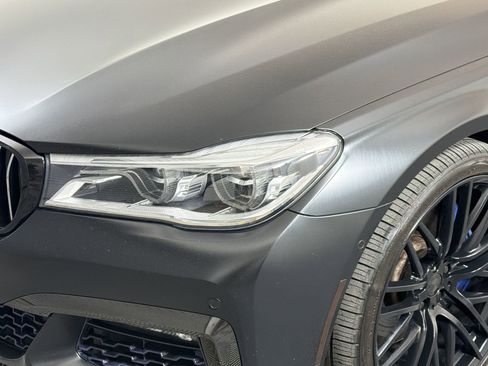 Used 2017 BMW 750i RWD image 13