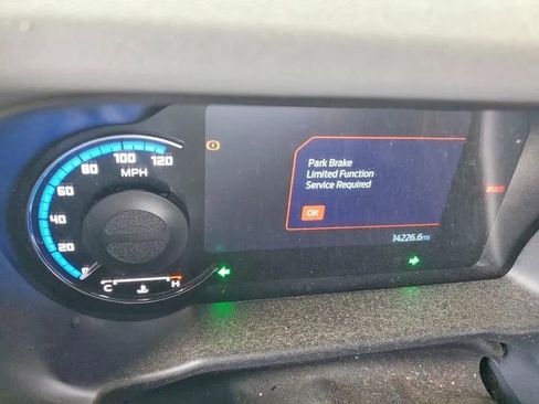 Used 2022 Ford Bronco 2-Door image 9