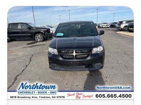Used 2015 Dodge Grand Caravan SE w/ Quick Order Package 29E SE image 2